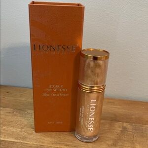 Lioness Amber Eye Primer - Gold and Orange